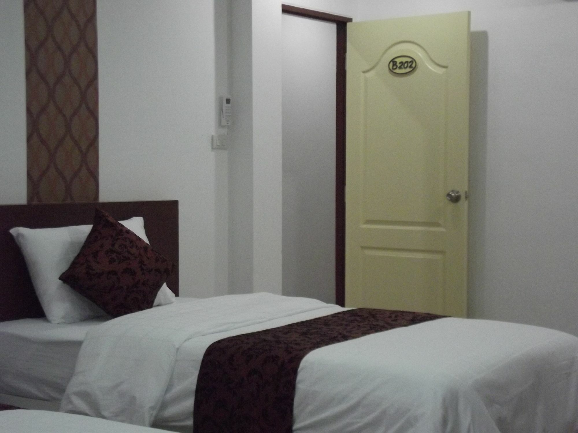 Bannita Hotel Hat Yai Exterior photo